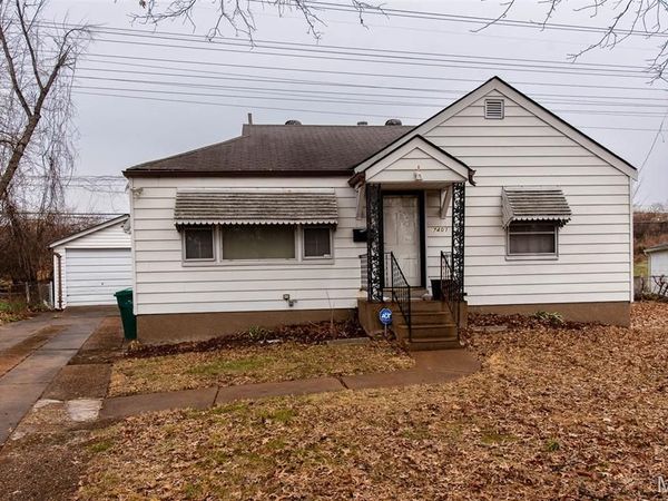 7401 Haywood Drive, Hanley Hills, MO 63133