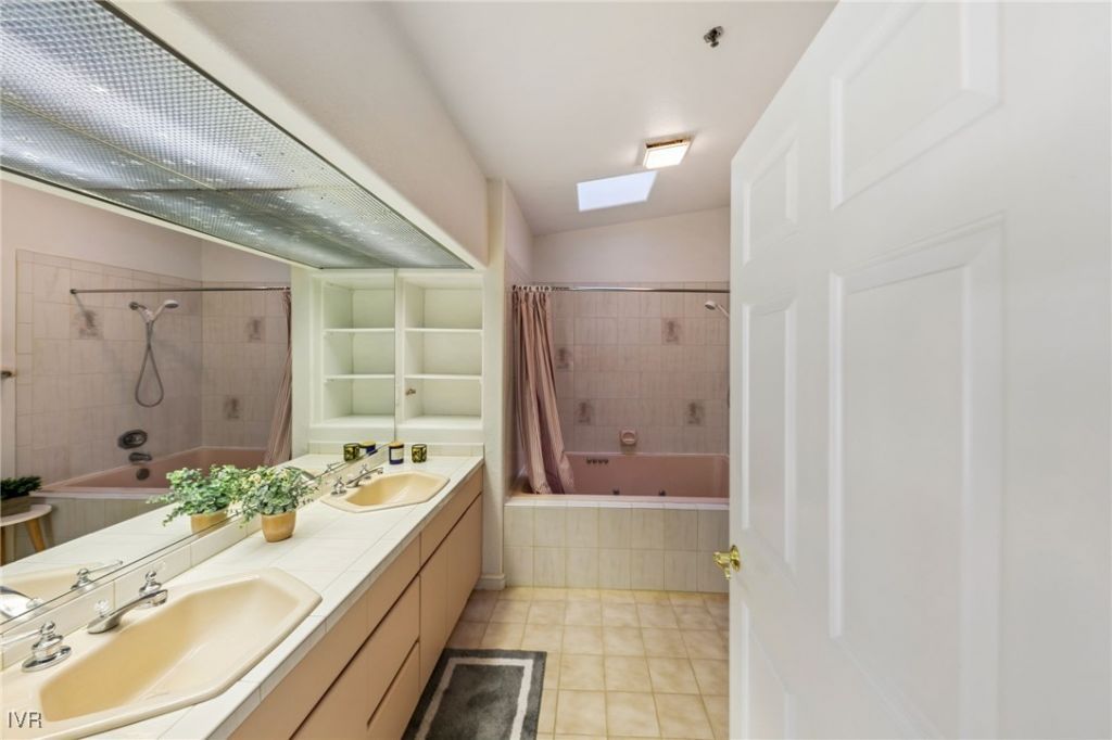 120 Country Club Drive, Unit 37, Incline Village, NV 89451 Photo