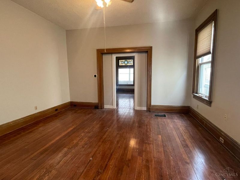 427 Warner Street, Cincinnati, OH 45219 Photo 4