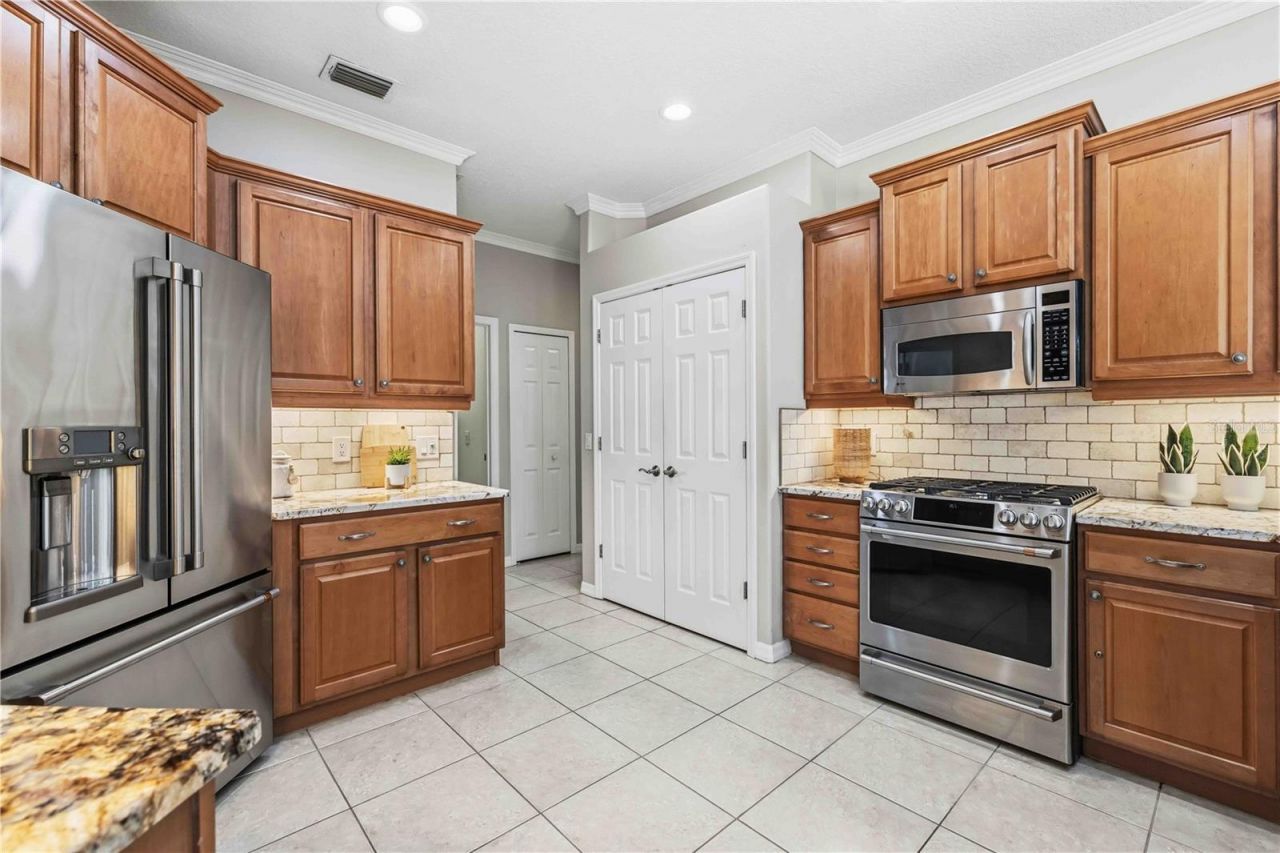 7918 Edmonston Circle, University Park, FL 34201 Photo