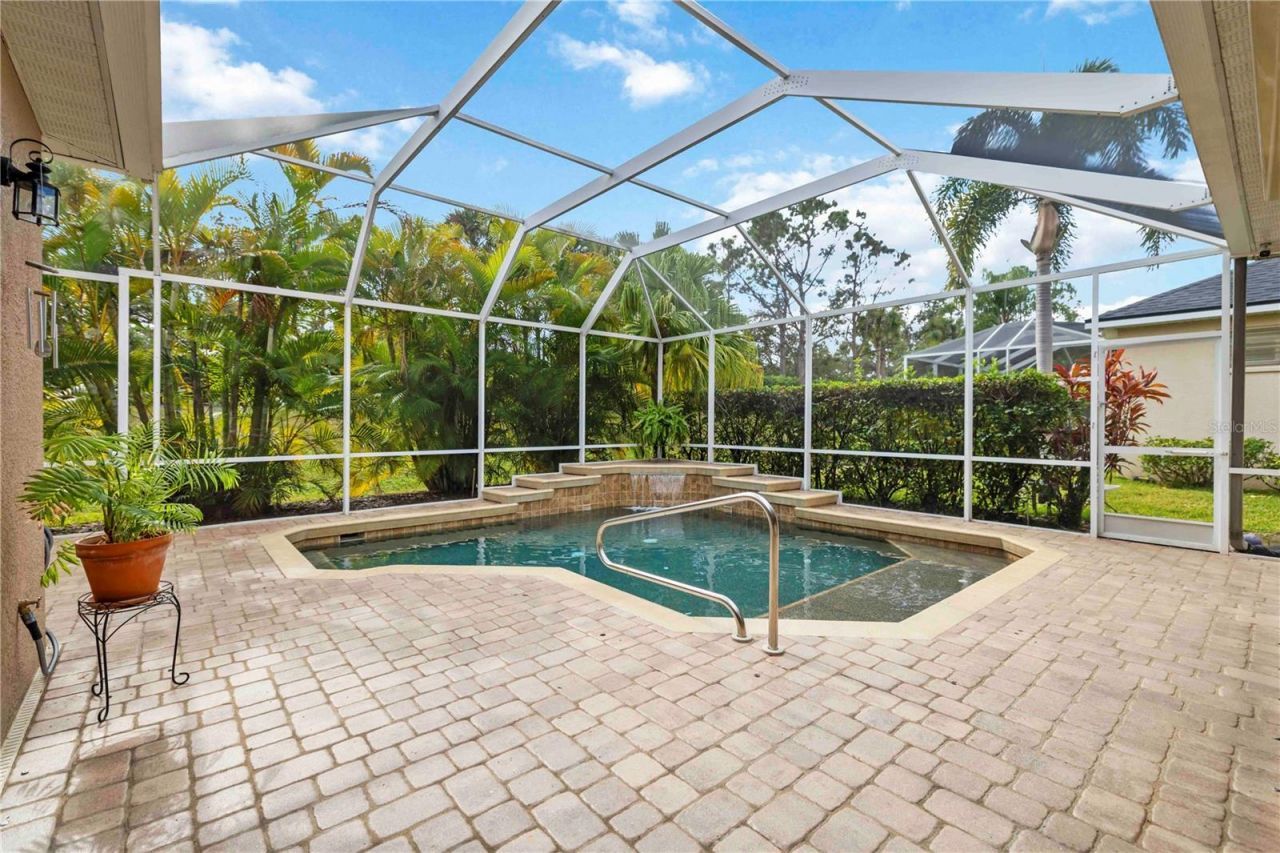 7918 Edmonston Circle, University Park, FL 34201 Photo