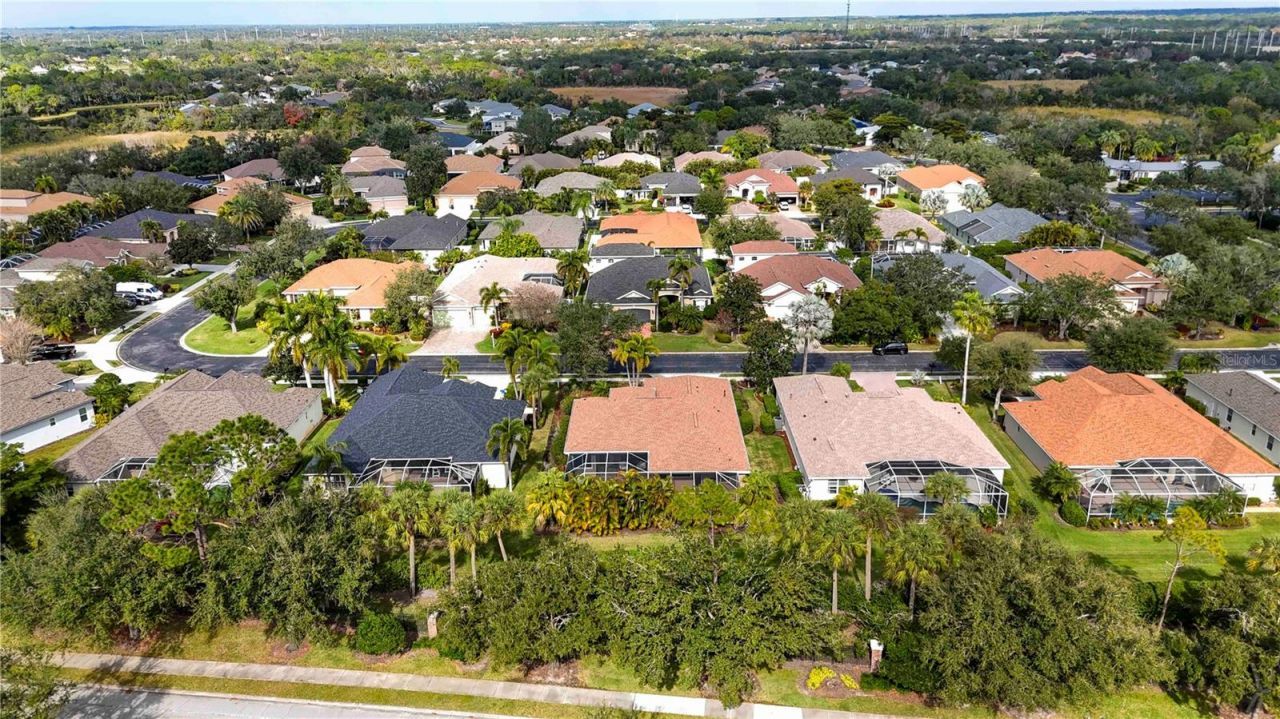 7918 Edmonston Circle, University Park, FL 34201 Photo
