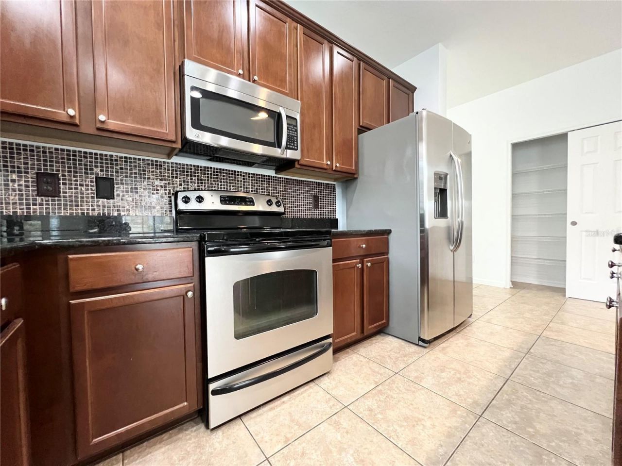 724 Parker Den Drive, Ruskin, FL 33570 Photo