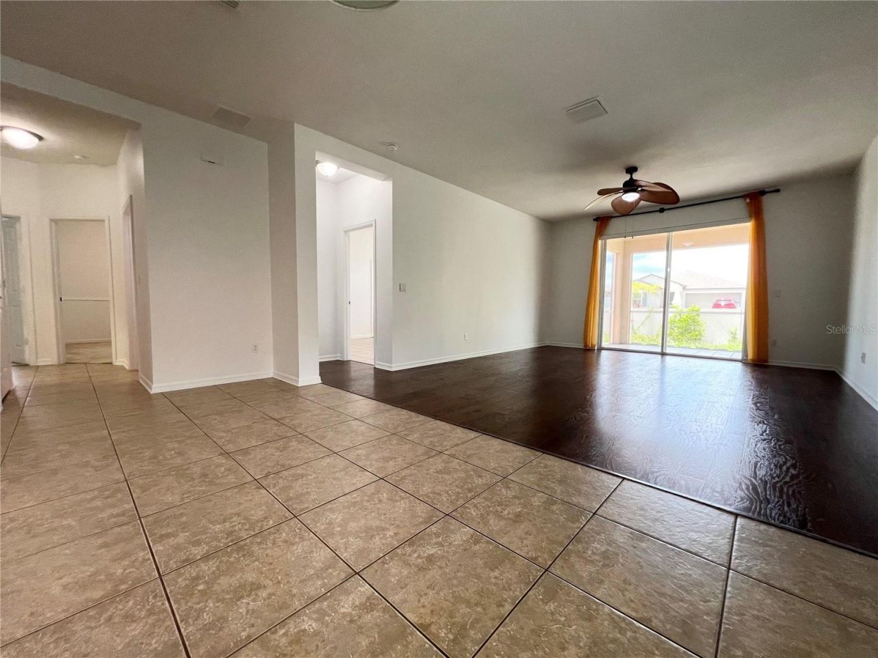 724 Parker Den Drive, Ruskin, FL 33570 Photo