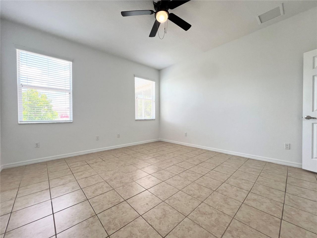 724 Parker Den Drive, Ruskin, FL 33570 Photo