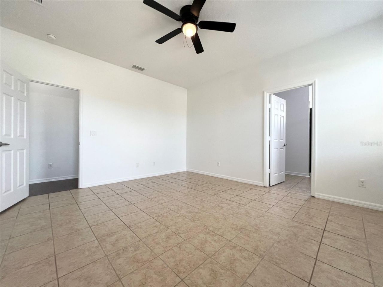 724 Parker Den Drive, Ruskin, FL 33570 Photo