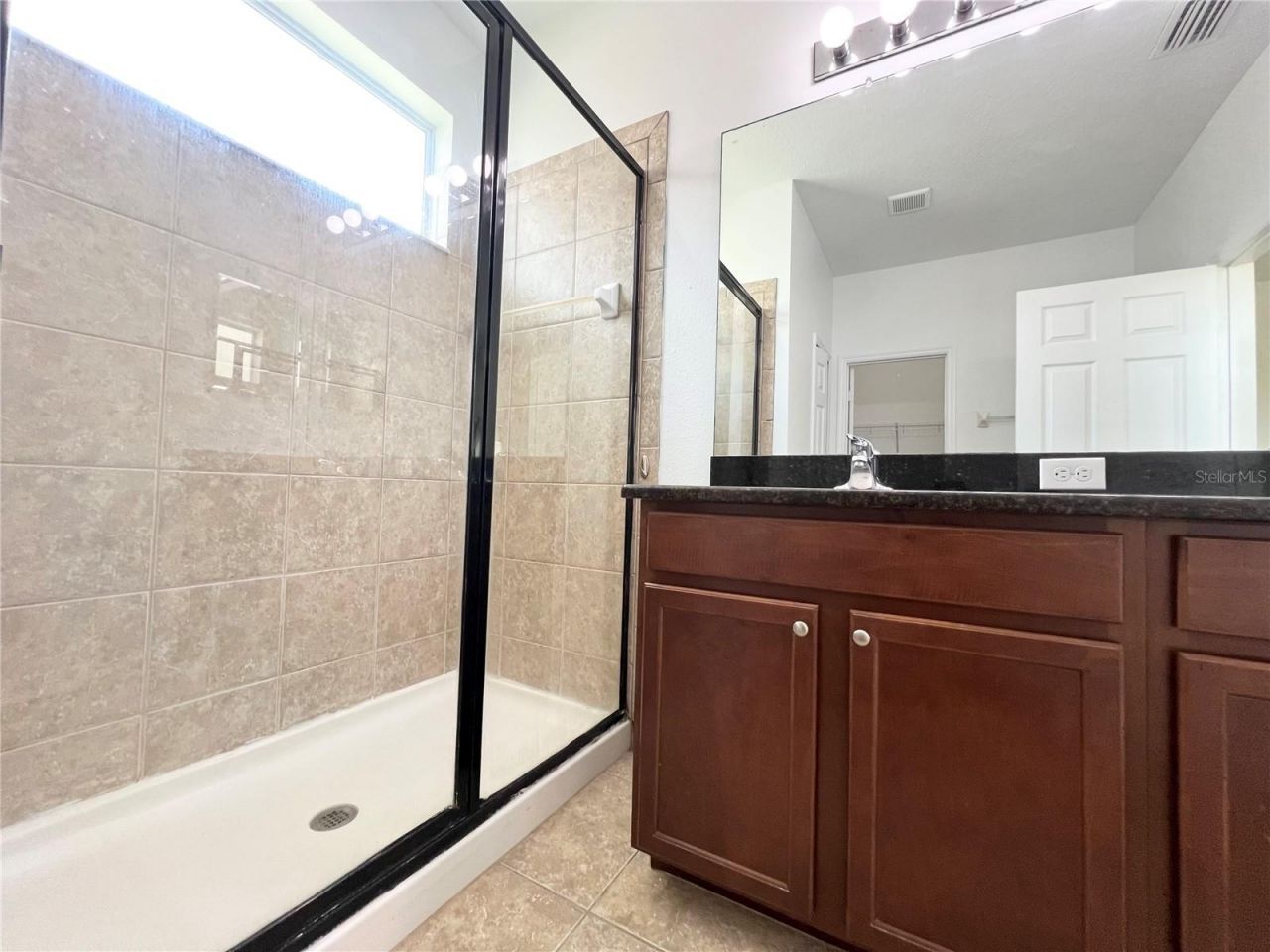 724 Parker Den Drive, Ruskin, FL 33570 Photo