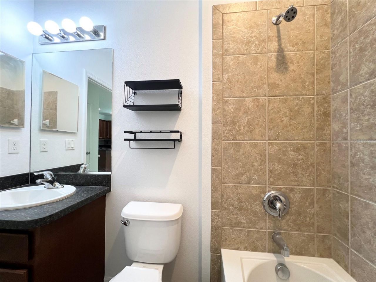 724 Parker Den Drive, Ruskin, FL 33570 Photo