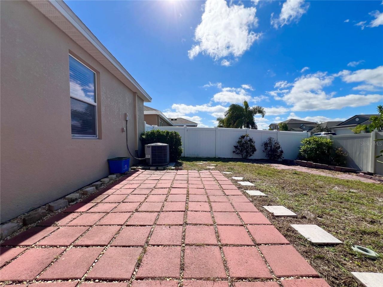 724 Parker Den Drive, Ruskin, FL 33570 Photo