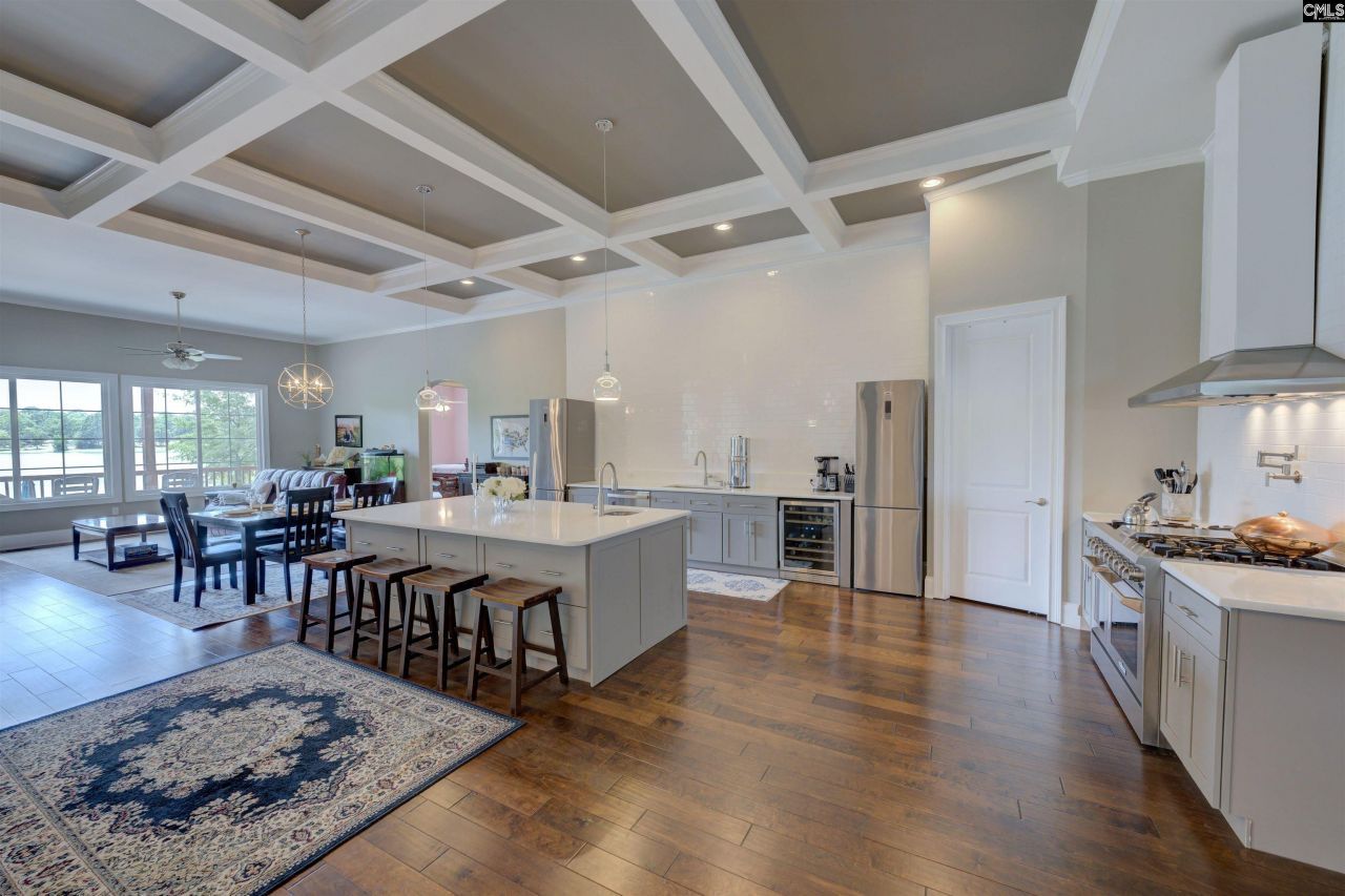 305 Northlake Road  Photo 18