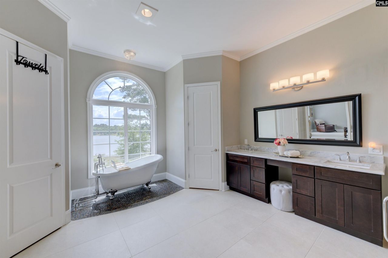 305 Northlake Road  Photo 29