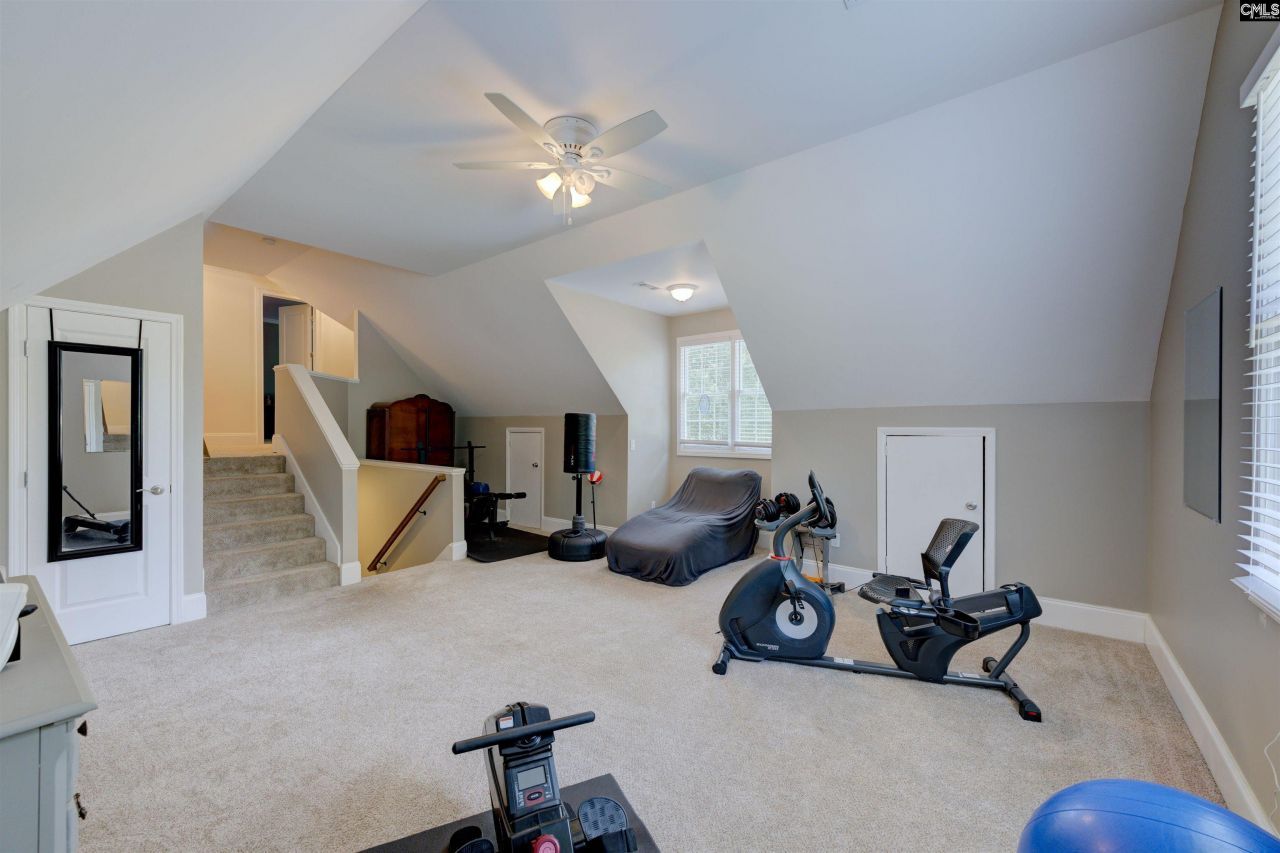 305 Northlake Road  Photo 41