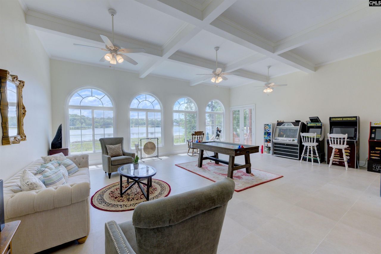 305 Northlake Road  Photo 8