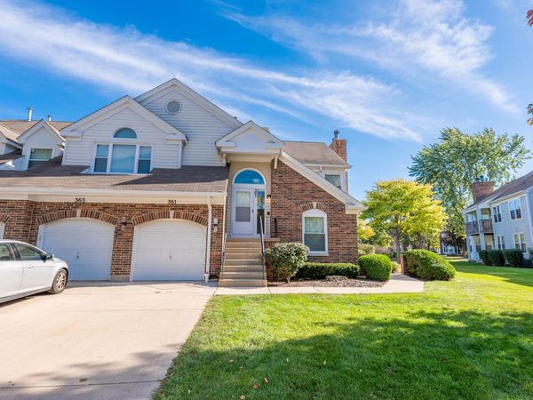 361 Willow Parkway, Unit 23-4, Buffalo Grove, IL 60089