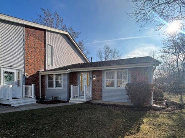 330 Hampton Court, Unit A, Bloomingdale, IL 60108