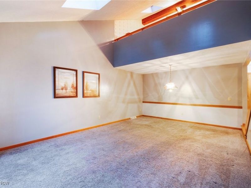 507 Tournament Trail, Cortland, OH 44410 Photo 10