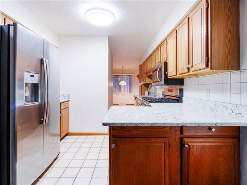 507 Tournament Trail, Cortland, OH 44410 Photo 16