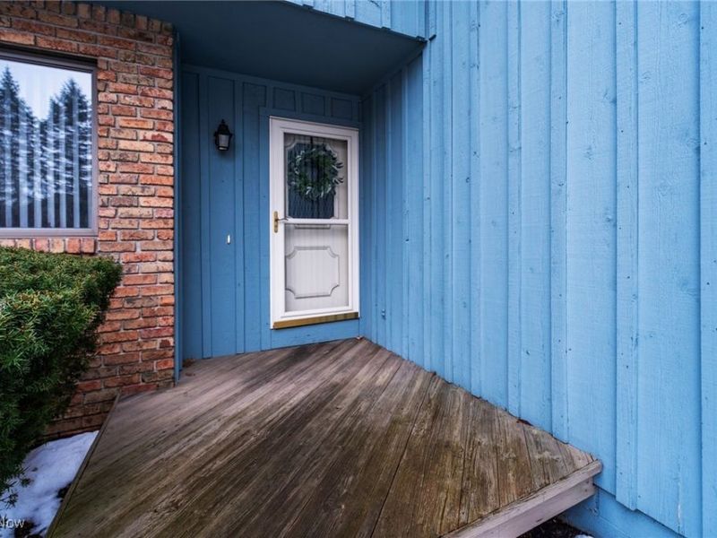 507 Tournament Trail, Cortland, OH 44410 Photo 2