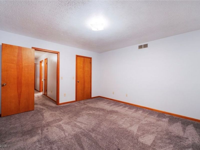 507 Tournament Trail, Cortland, OH 44410 Photo 30