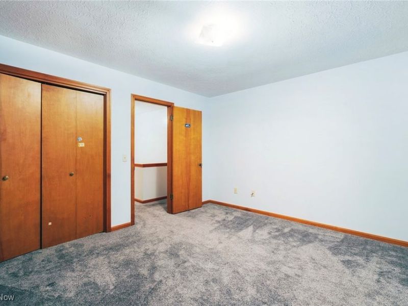 507 Tournament Trail, Cortland, OH 44410 Photo 33