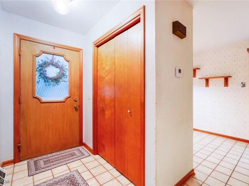 507 Tournament Trail, Cortland, OH 44410 Photo 5