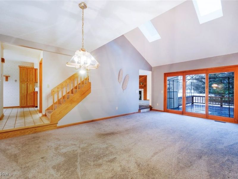 507 Tournament Trail, Cortland, OH 44410 Photo 8