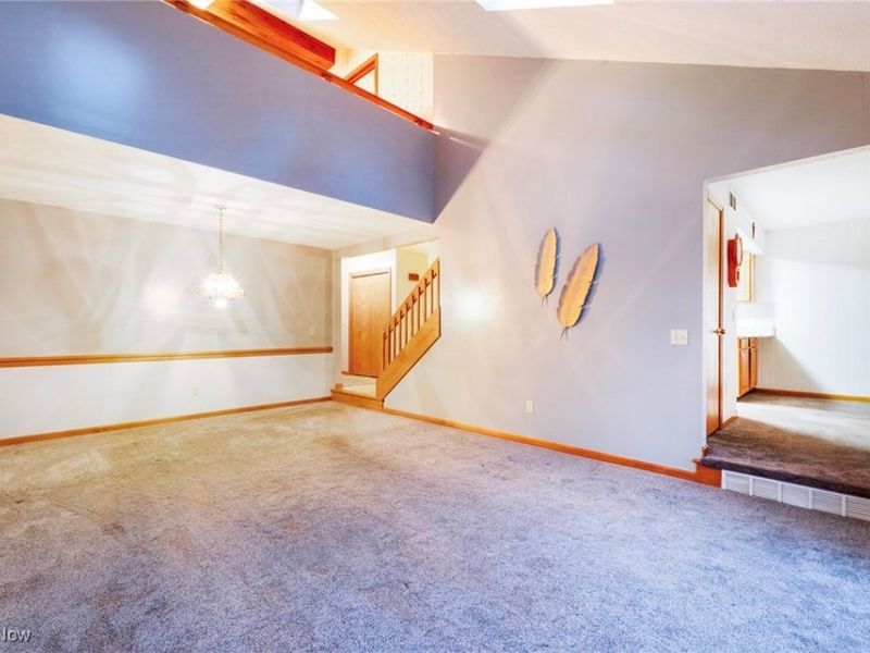 507 Tournament Trail, Cortland, OH 44410 Photo 9