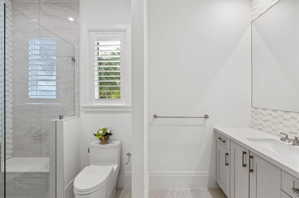 1002 Seasage Drive, Delray Beach, FL 33483 Photo