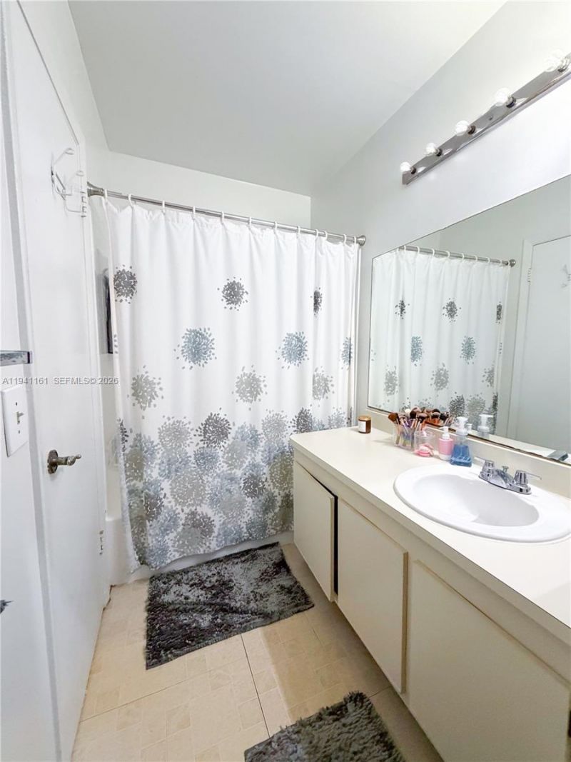 10332 NW 3rd St, Pembroke Pines, FL 33026 Photo