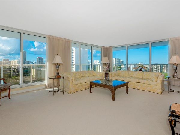 2751 S Ocean Dr, Unit 1108N, Hollywood, FL 33019