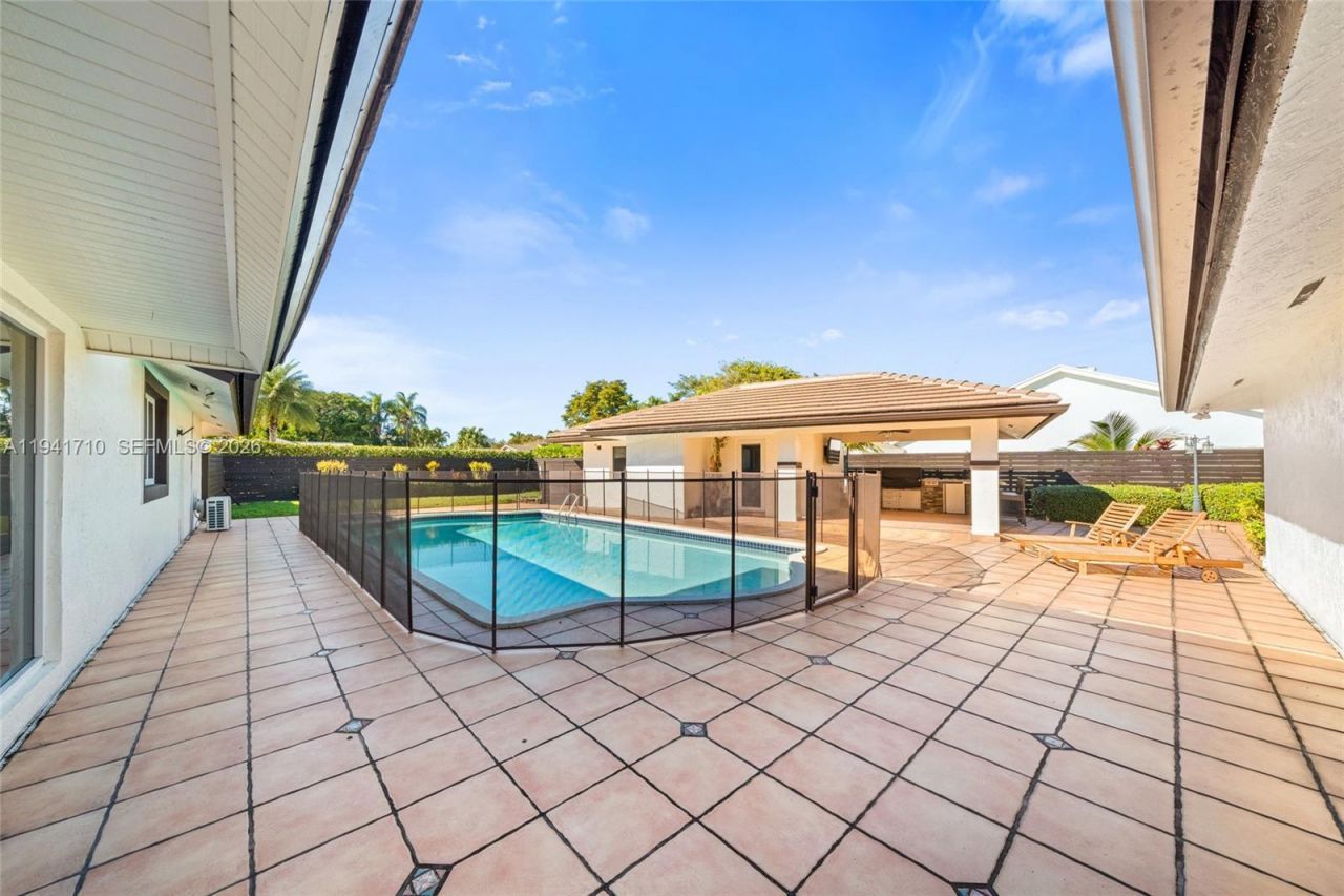 9461 SW 128th St, Miami, FL 33176 Photo