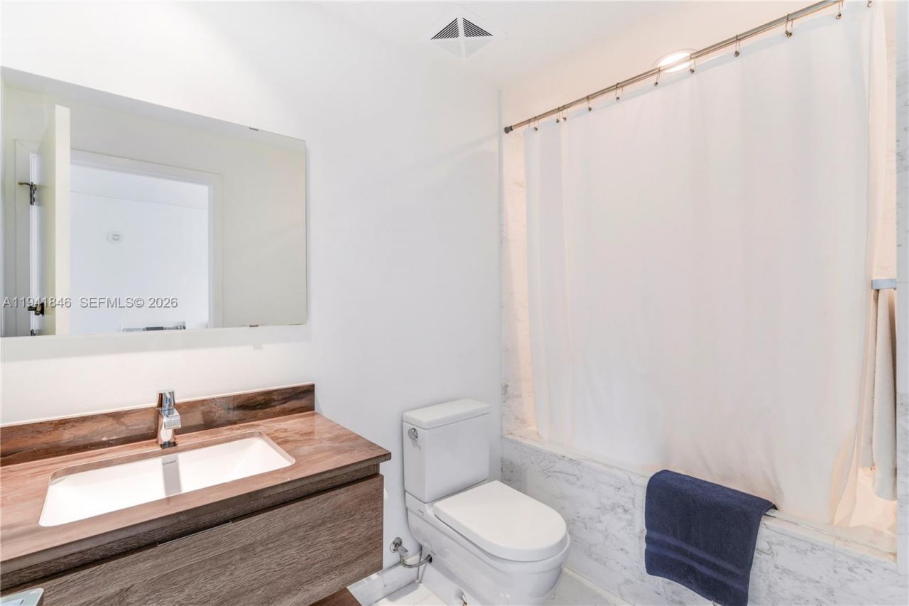 350 Ocean Dr, Unit 201N, Key Biscayne, FL 33149 Photo