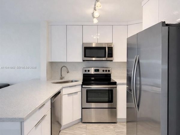 8851 NW 119th St, Unit 6205, Hialeah Gardens, FL 33018