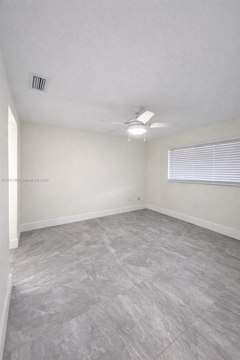8851 NW 119th St, Unit 6205, Hialeah Gardens, FL 33018 Photo