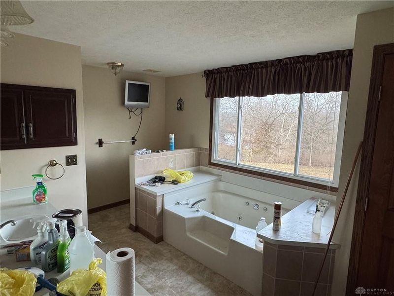 1460 S River Road, Green Township, OH 45387 Photo 32