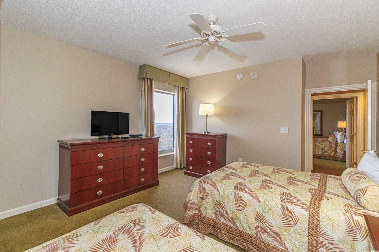 9994 Beach Club Dr. Photo 23