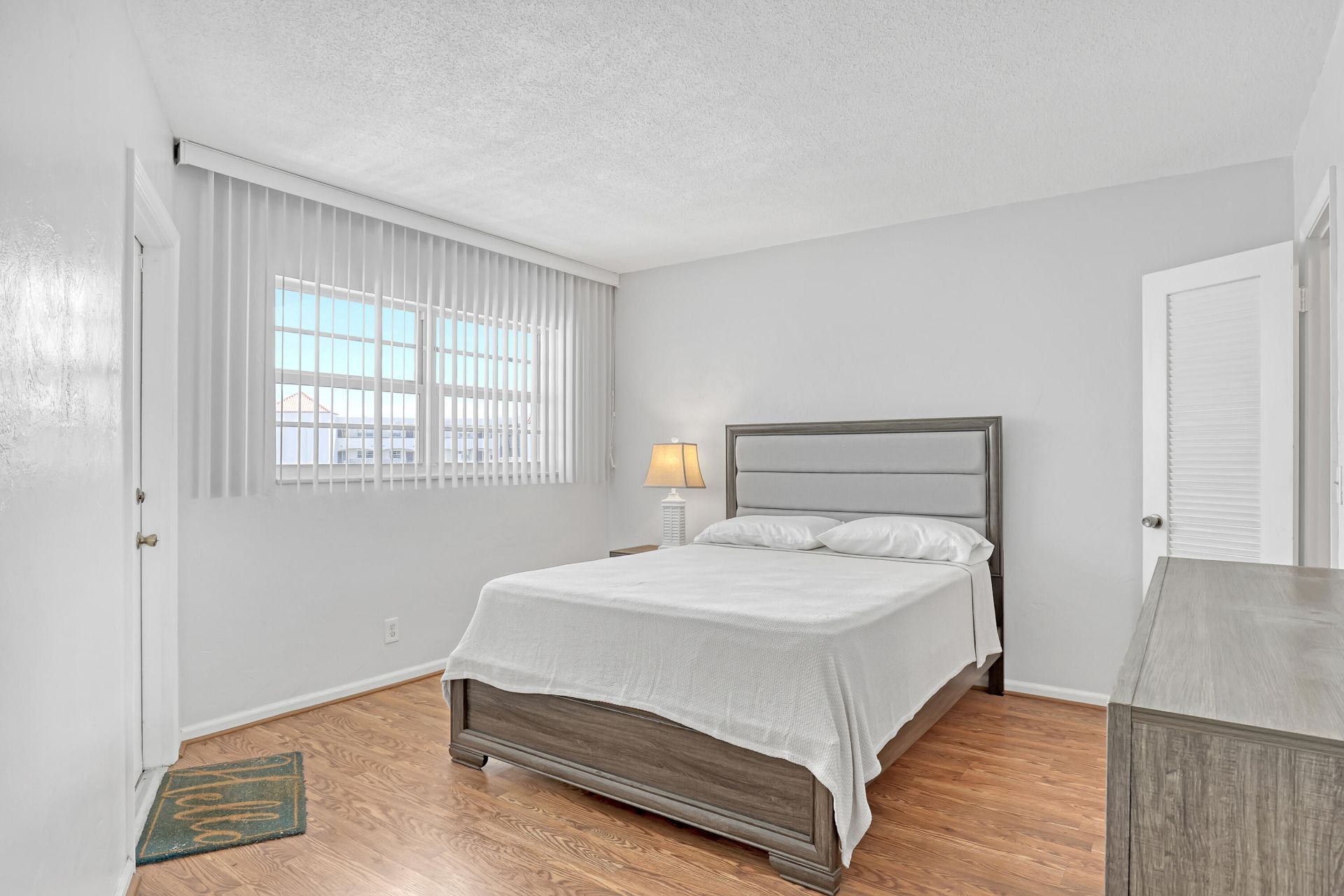 28 Yacht Club Drive, Unit 409, North Palm Beach, FL 33408 Photo