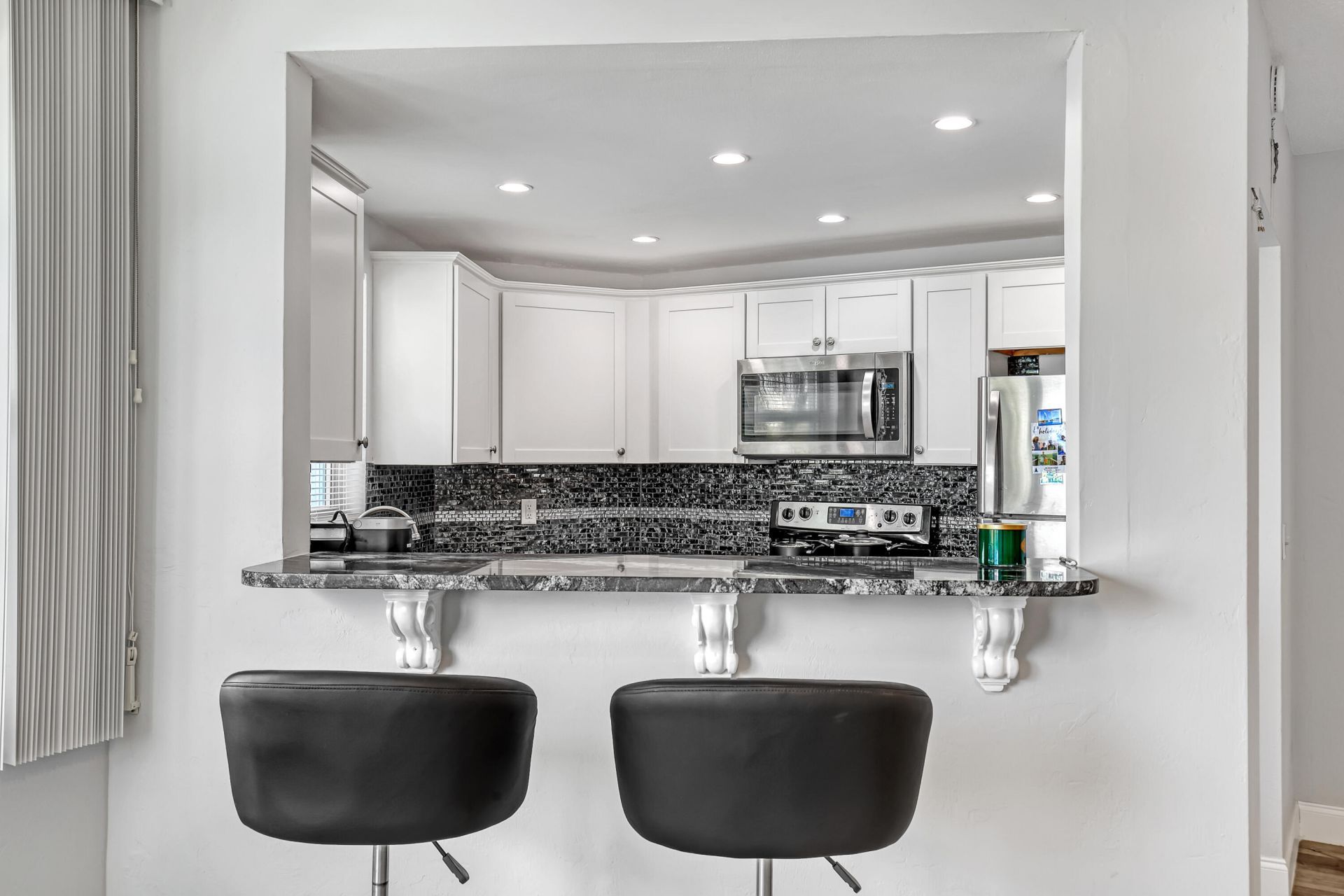 28 Yacht Club Drive, Unit 409, North Palm Beach, FL 33408 Photo