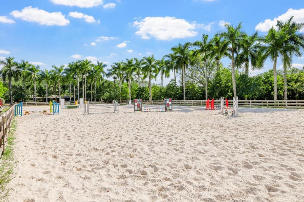 1068 D Road, Loxahatchee Groves, FL 33470 Photo