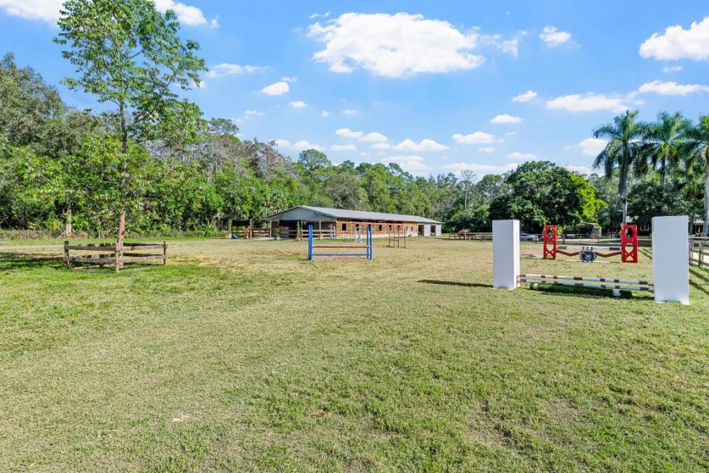 1068 D Road, Loxahatchee Groves, FL 33470 Photo