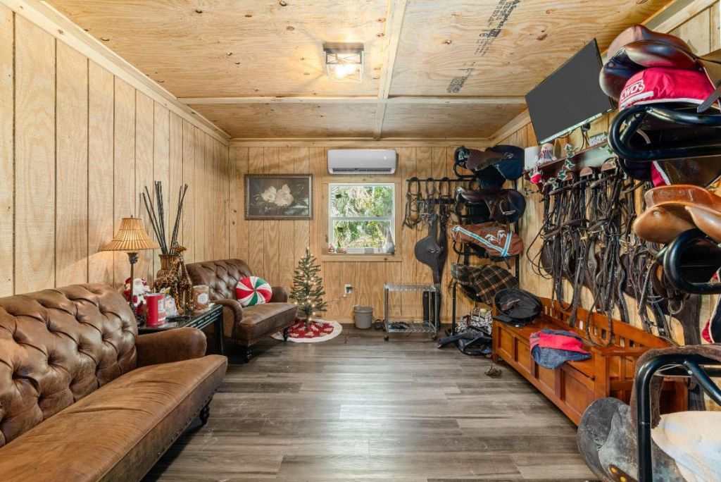 1068 D Road, Loxahatchee Groves, FL 33470 Photo