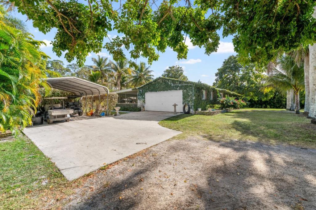1068 D Road, Loxahatchee Groves, FL 33470 Photo
