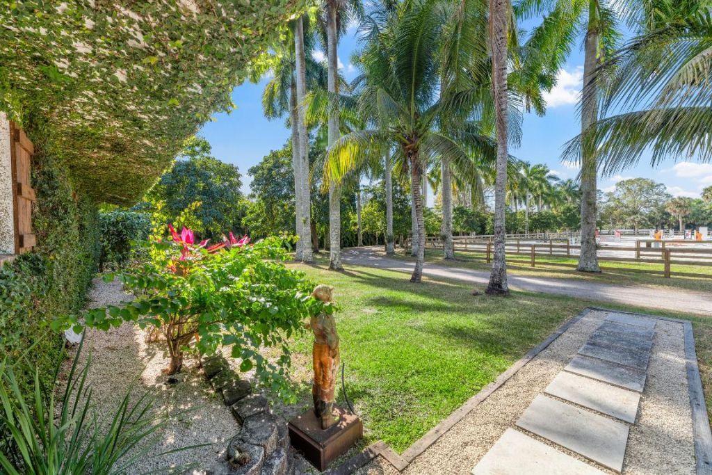 1068 D Road, Loxahatchee Groves, FL 33470 Photo