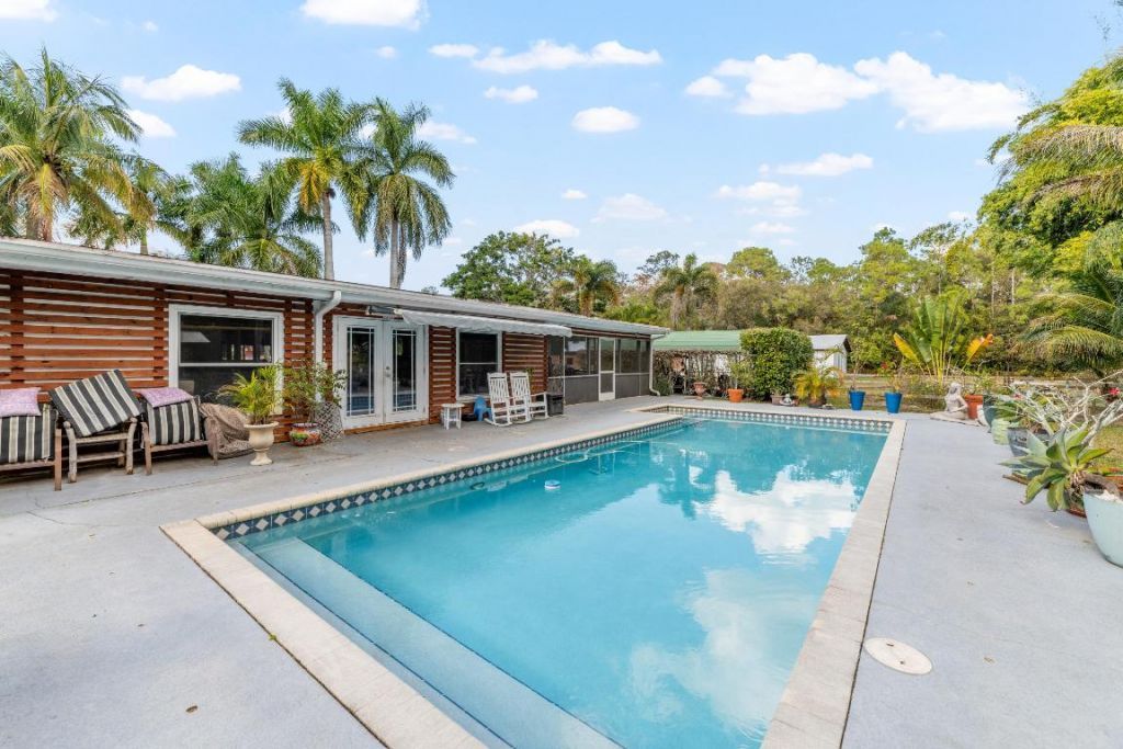 1068 D Road, Loxahatchee Groves, FL 33470 Photo