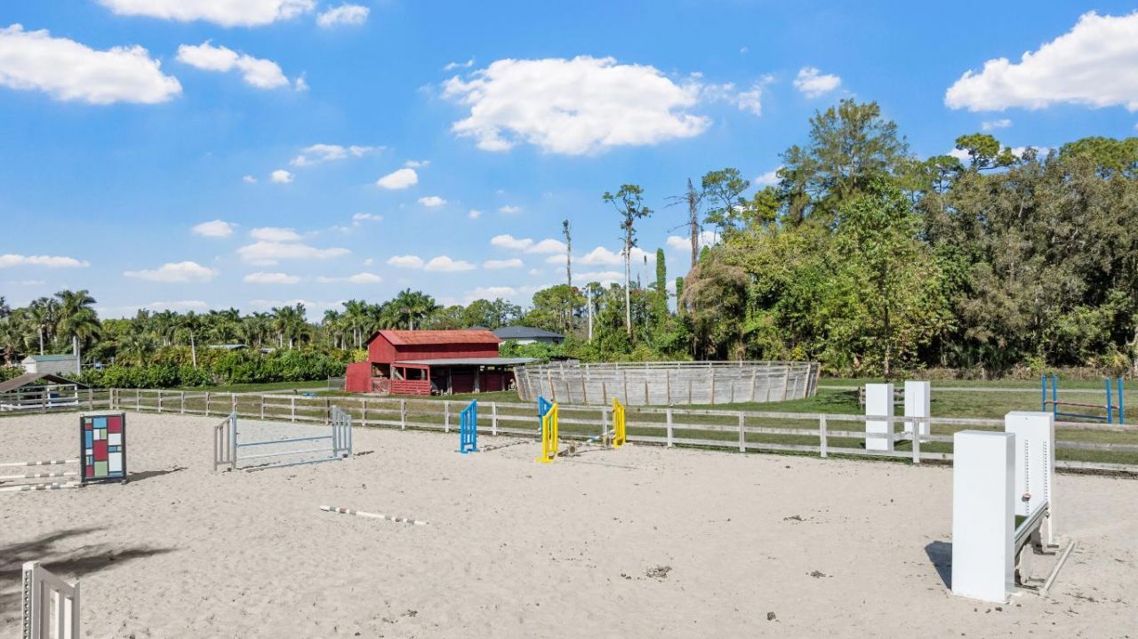 1068 D Road, Loxahatchee Groves, FL 33470 Photo