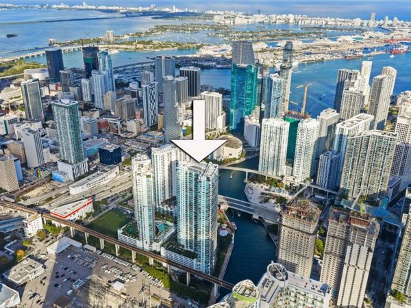 92 SW 3rd St, Unit 1807, Miami, FL 33130