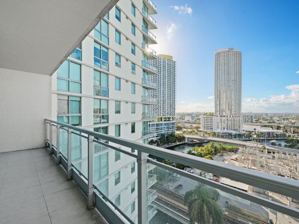 92 SW 3rd Street, Unit 1807, Miami, FL 33130