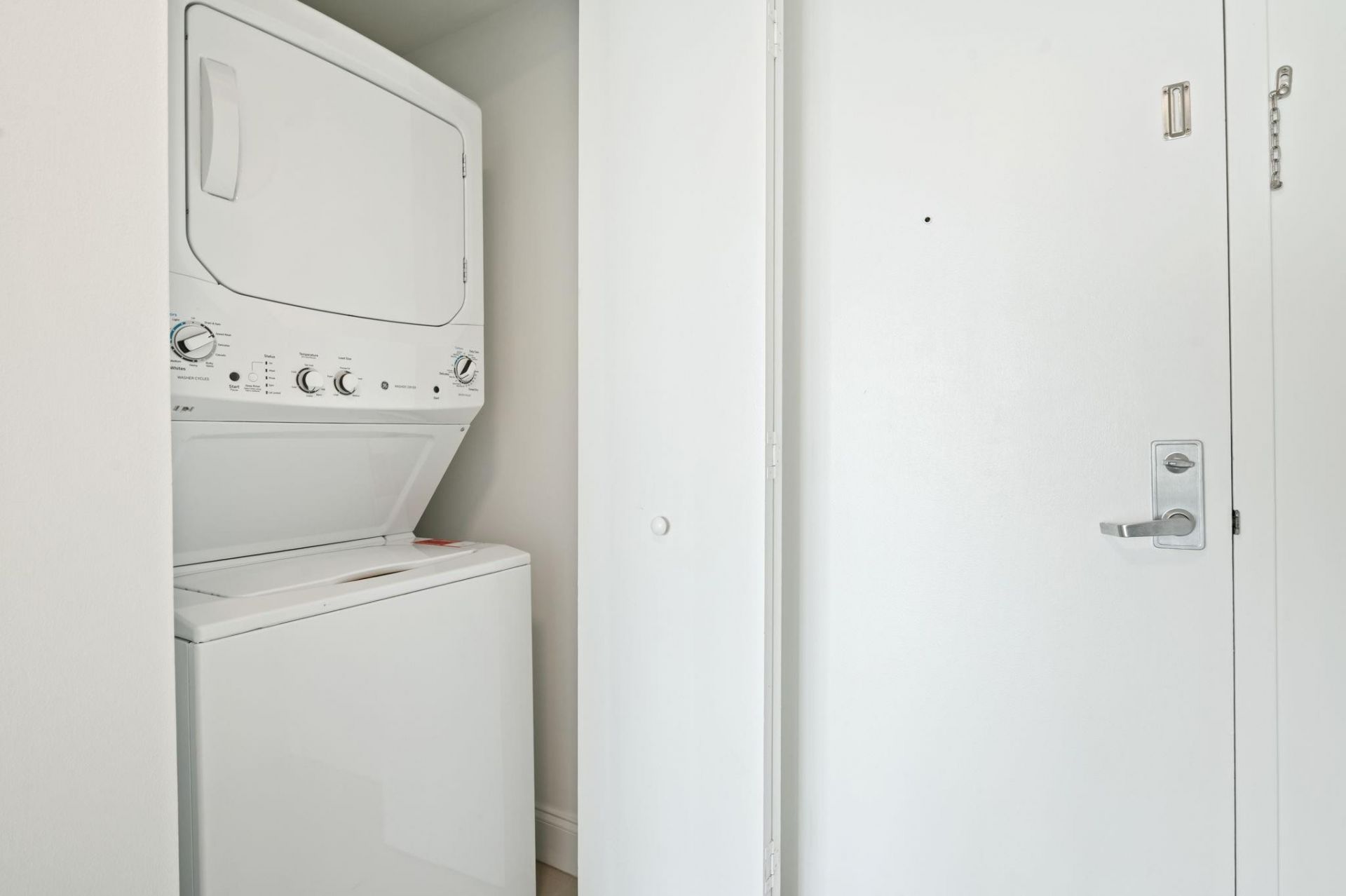 92 SW 3rd Street, Unit 1807, Miami, FL 33130 Photo