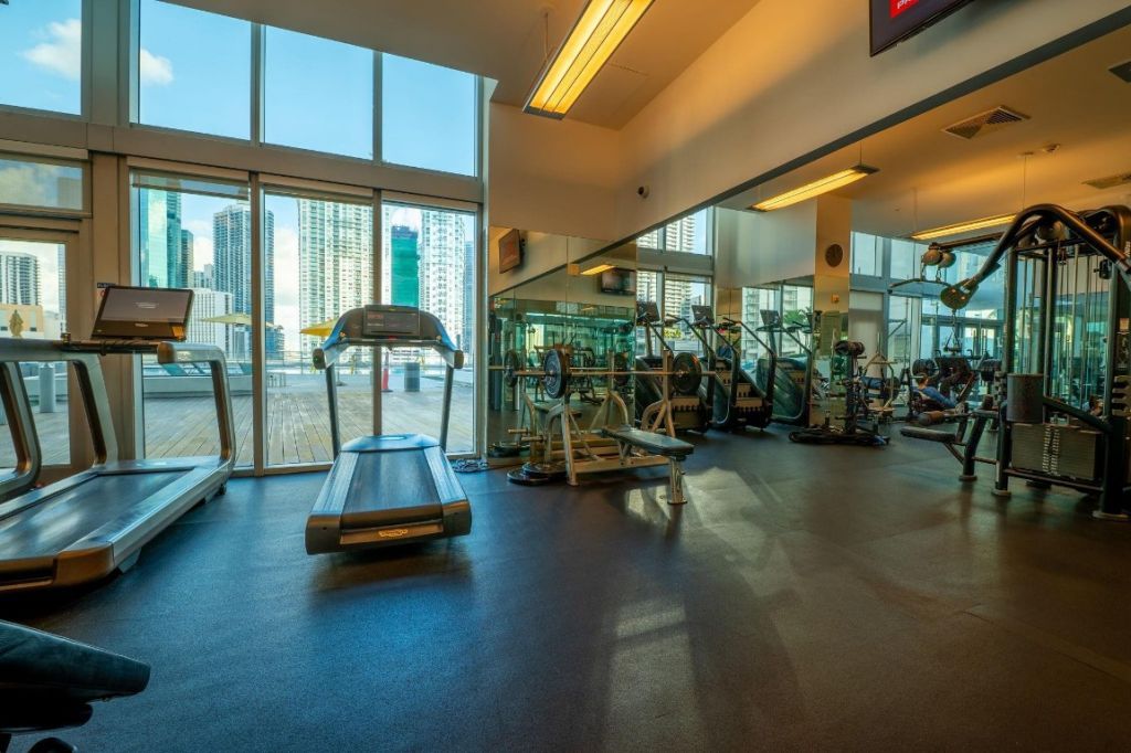 92 SW 3rd St, Unit 1807, Miami, FL 33130 Photo