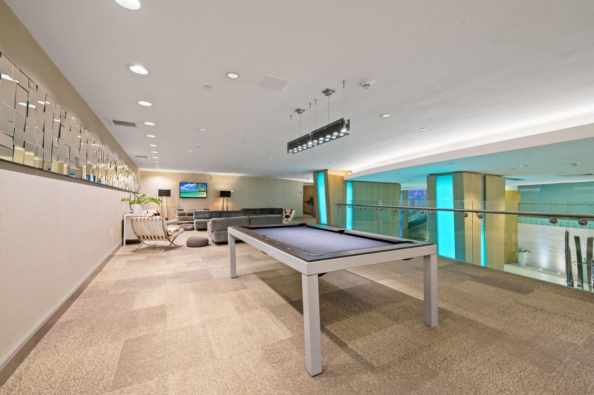 92 SW 3rd Street, Unit 1807, Miami, FL 33130 Photo